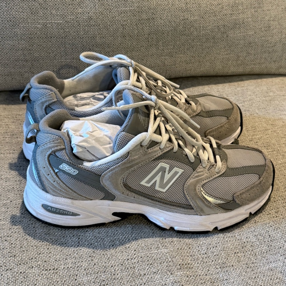 New Balance 530 Sneaker 8.5 Women’s/ 7 Men’s